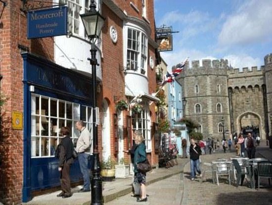 Coach Trips Resume from the Gill Nethercott Centre – Windsor on the 5th April