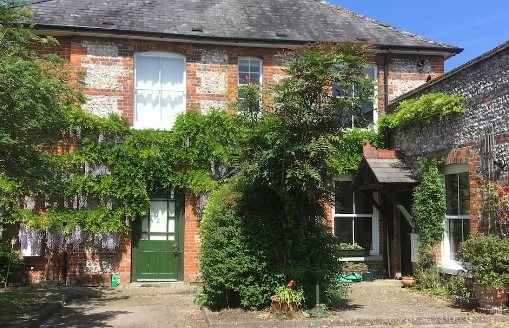Apartment in Conservation Area