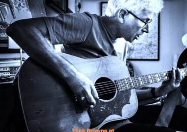 The Kings Arms – Mick Browne “Songs Thru’ the Decades”